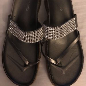 Glitter sandals very comfy size 9